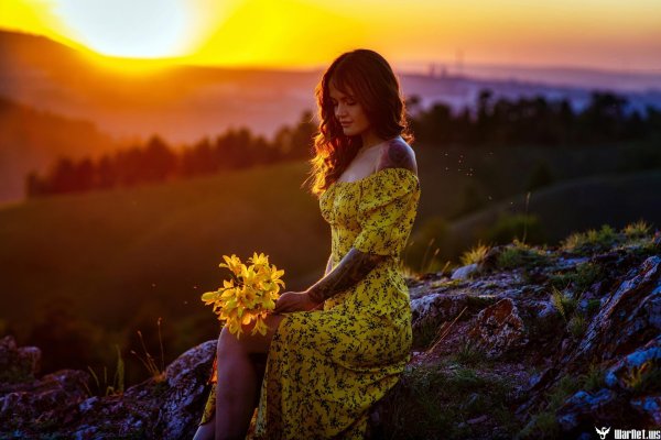 Рассвет и девушка