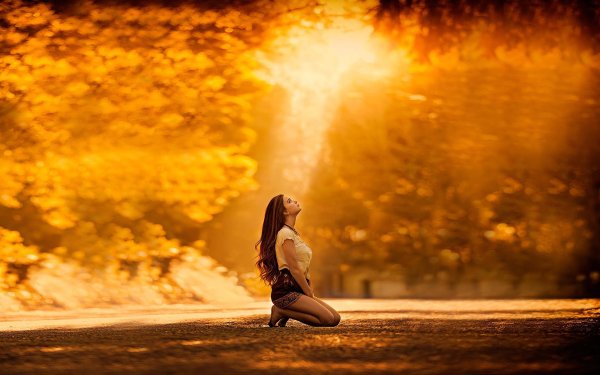 Рассвет и девушка