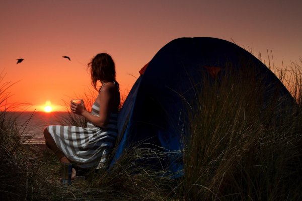 Рассвет и девушка