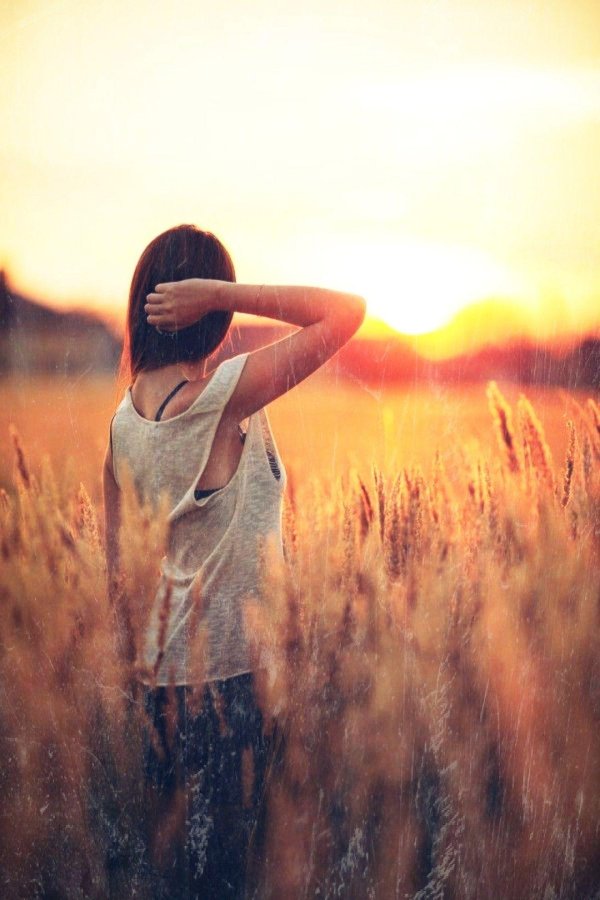 Рассвет и девушка