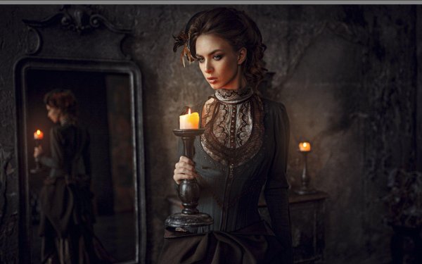 Девушка со свечой