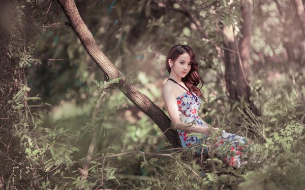 С девушками на природе