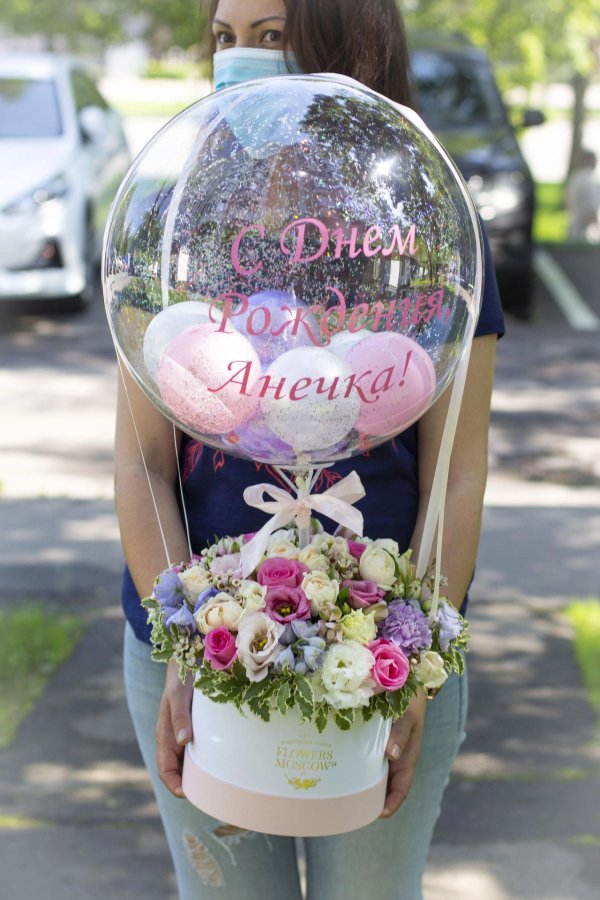прозрачный шар с цветами
