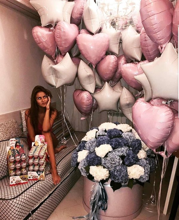 шикарный подарок девушке