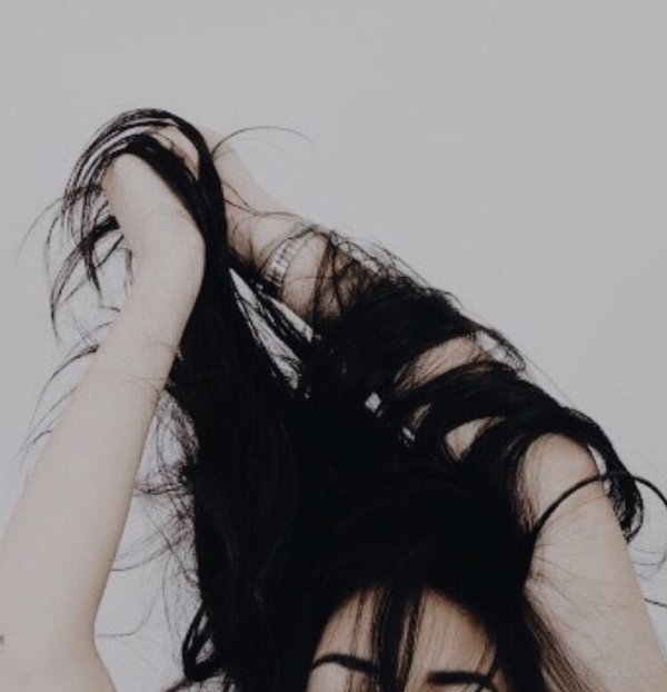 Девушка на аву эстетика