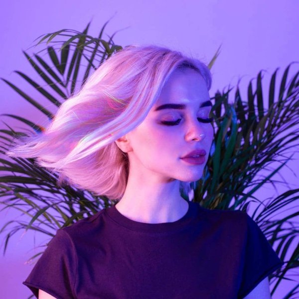 Девушка на аву эстетика