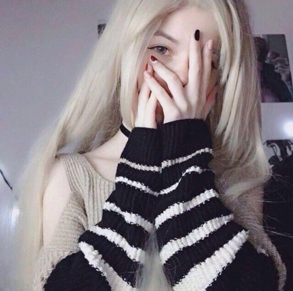 Девушка на аву эстетика