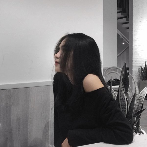 Девушка на аву эстетика