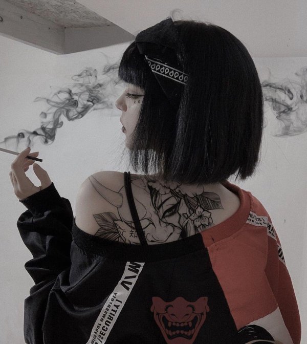 Девушка на аву эстетика