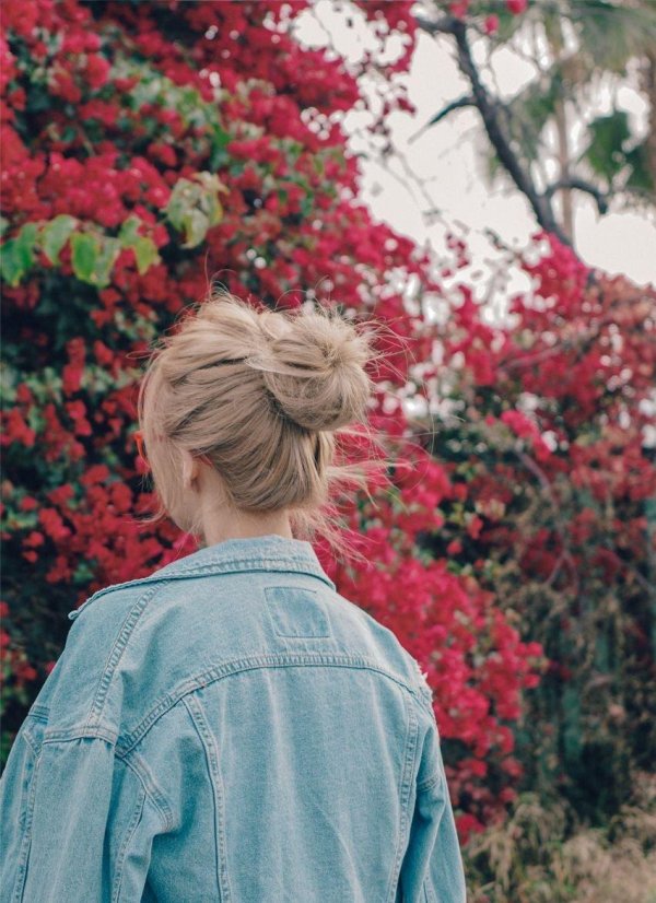 Девушка на аву эстетика