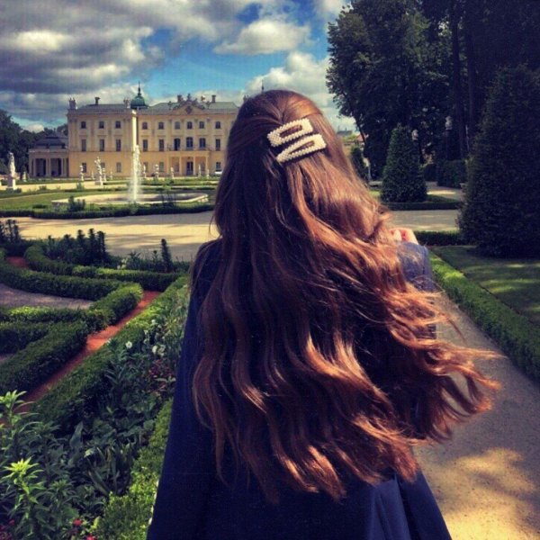 Девушка на аву эстетика