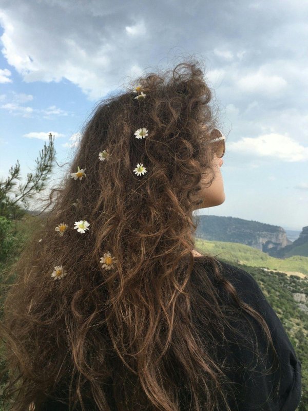 Девушка на аву эстетика