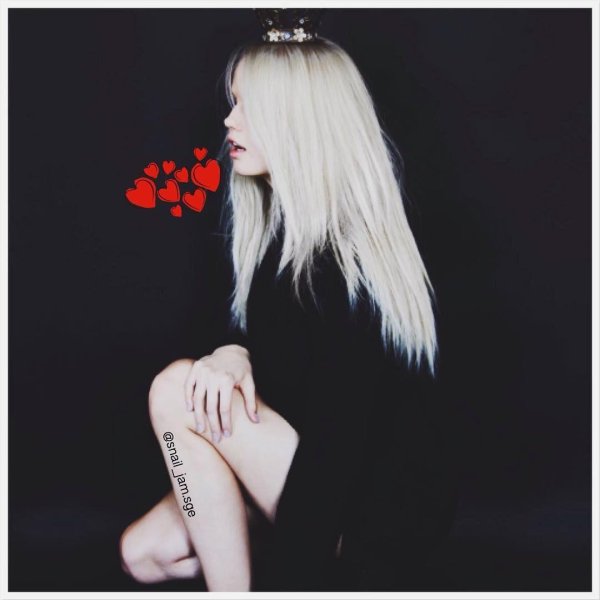 Девушка на аву эстетика