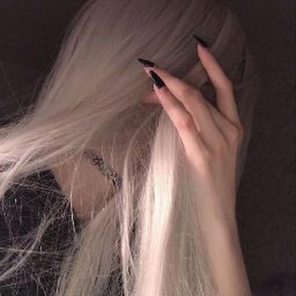 Девушка на аву эстетика