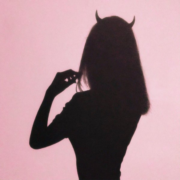 Девушка на аву эстетика