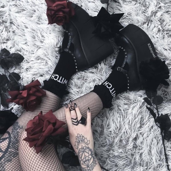 Девушка на аву эстетика