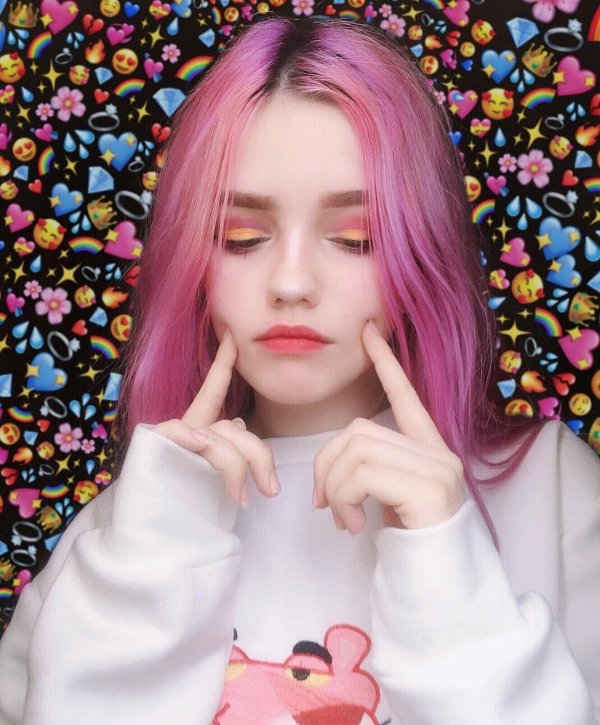 Девушка на аву эстетика