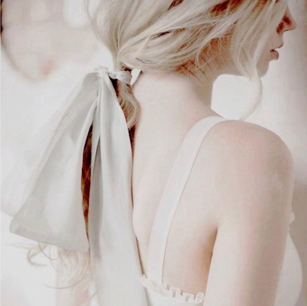 Девушка на аву эстетика