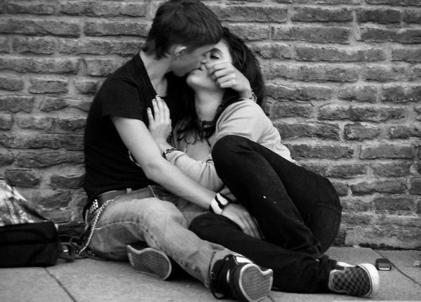 Про любовь парень девушка