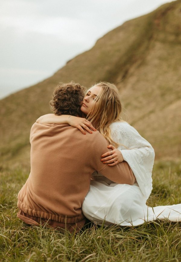 Про любовь парень девушка