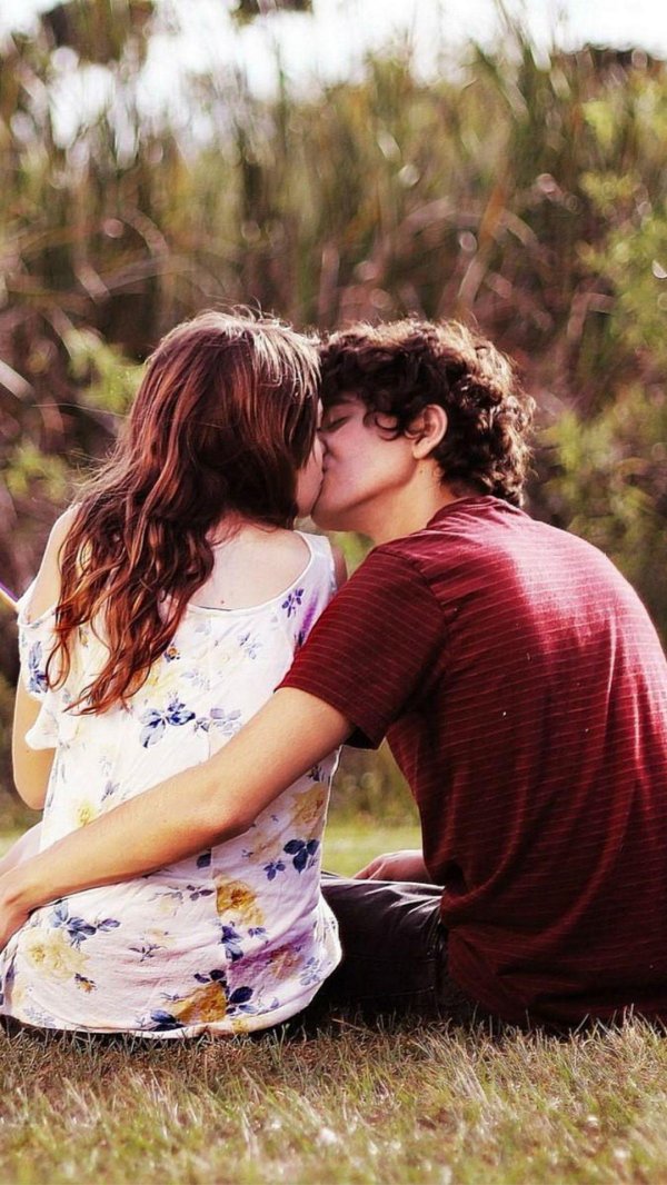 Про любовь парень девушка