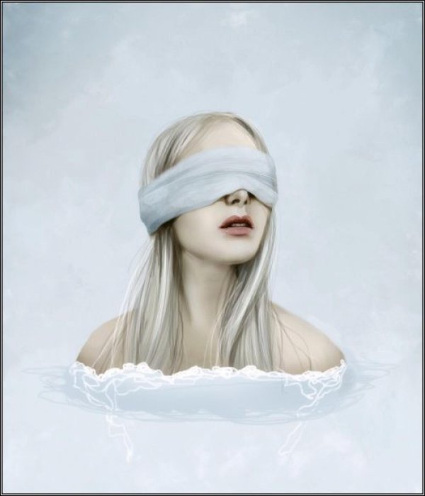 Девушка с завязанными глазами