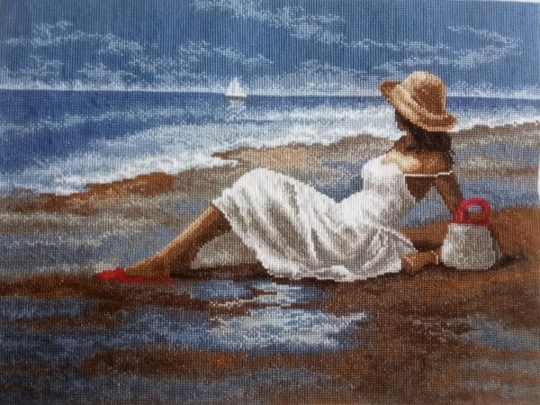 Девушка на берегу моря нарисованные