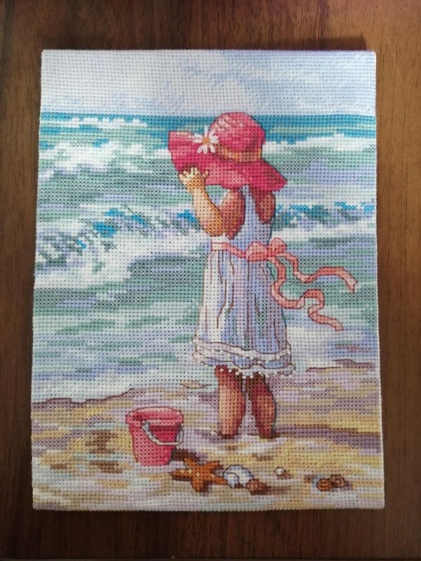 Девушка на берегу моря нарисованные