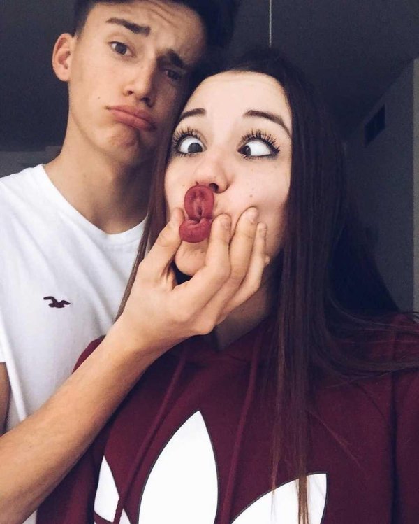 Девушка и парень без лица