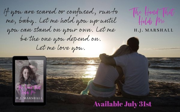 Девушка и парень на берегу моря