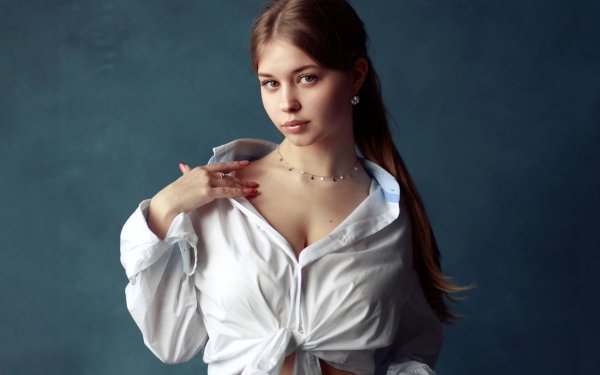 С девушками на рабочий стол большие