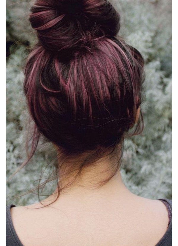 С девушками со спины с темными волосами