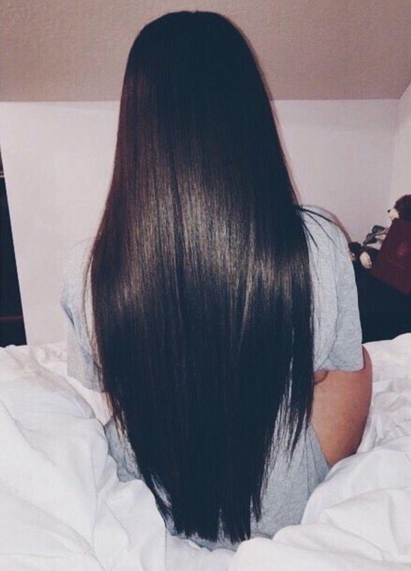 С девушками со спины с темными волосами