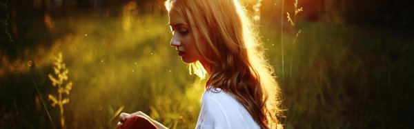 Света девушка