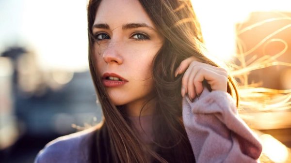 Света девушка