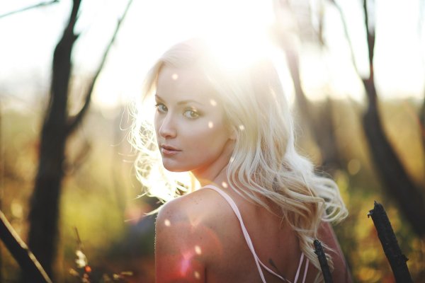 Света девушка