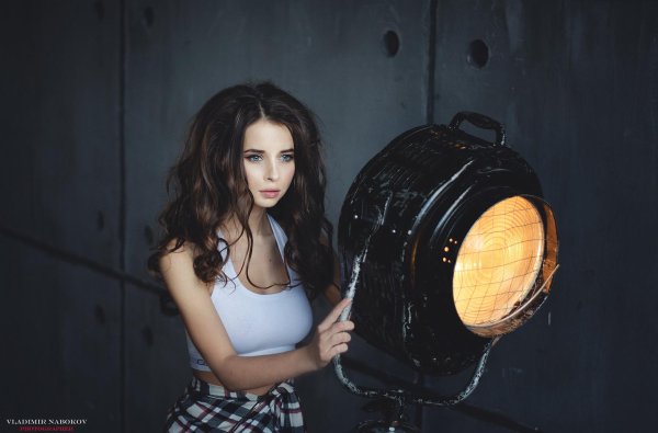 Света девушка