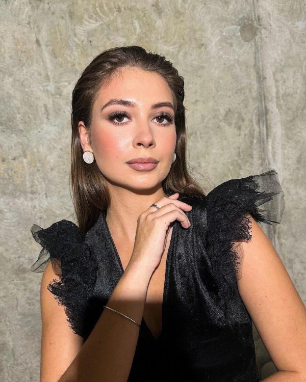 Алина девушка