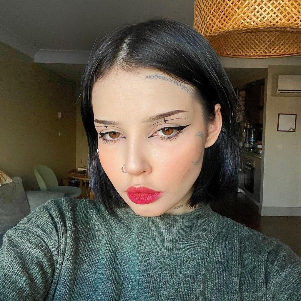 Алина девушка