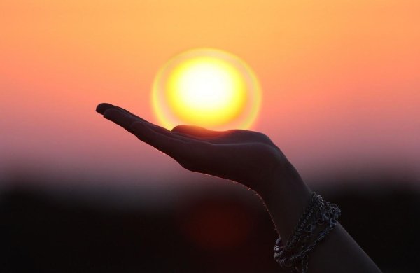 Девушка солнышко