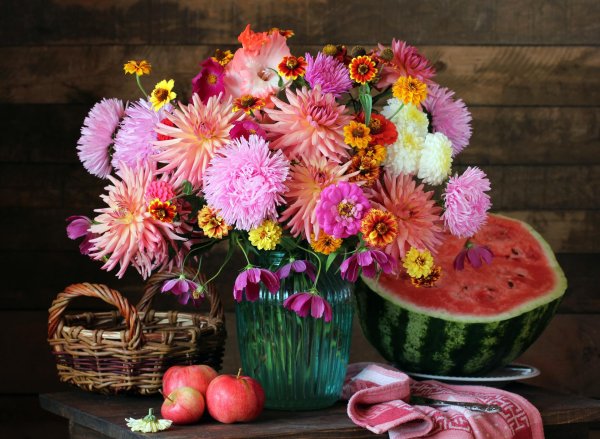 арбуз натюрморт