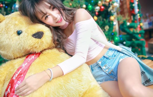 Девушка и животные