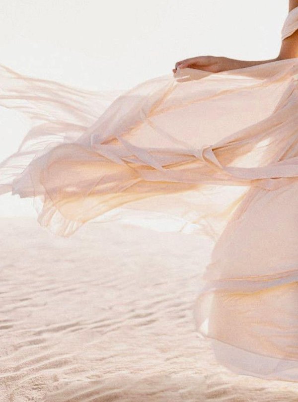 Девушка нежность