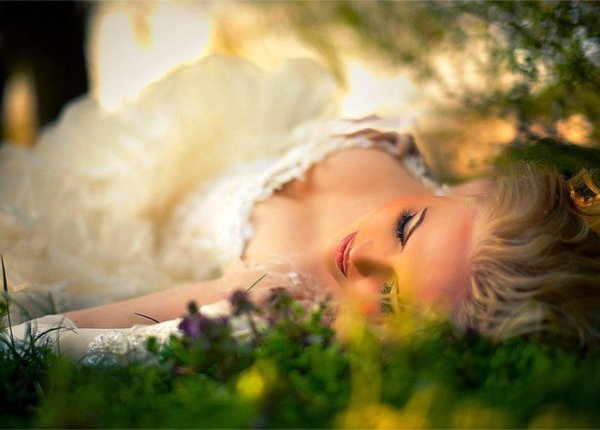 Девушка нежность