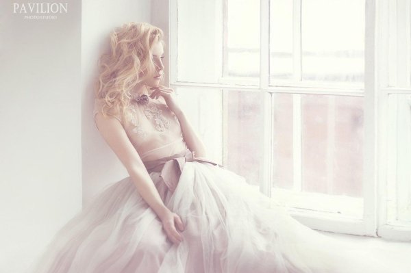 Девушка нежность