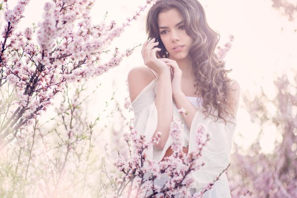 Девушка нежность