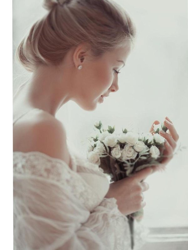 Девушка нежность