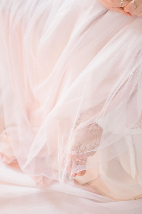 Девушка нежность