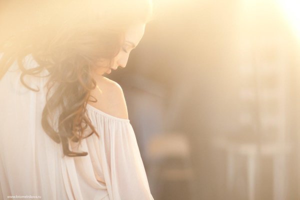 Девушка нежность