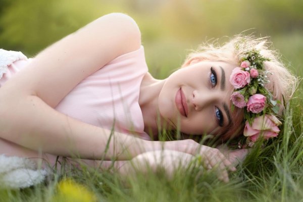 Девушка нежность